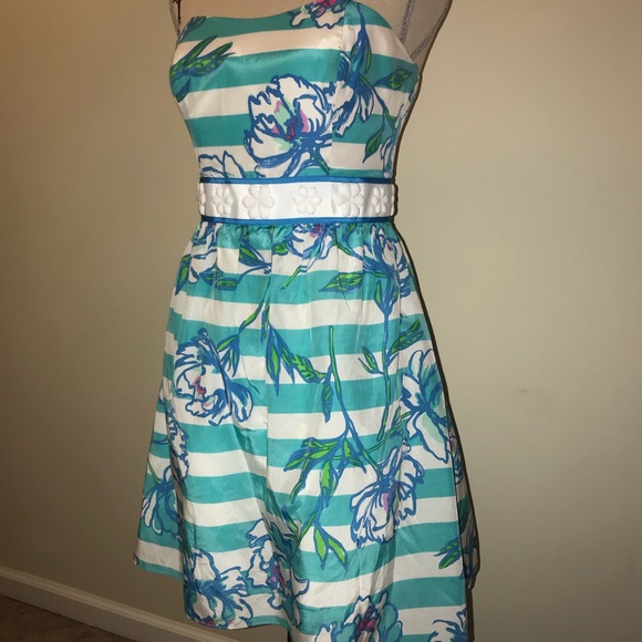 Excellent condition Lilly Pulitzer Langley Dress - Picture 3 of 6